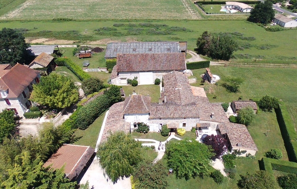 Maison avec piscine privée à Gageac-et-Rouillac - Photo 9