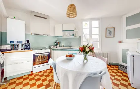 Maison rénovée avec balcon sur l'église à Volnay : photo 6