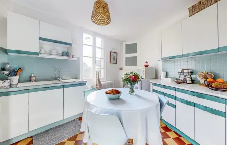 Maison rénovée avec balcon sur l'église à Volnay : photo 7