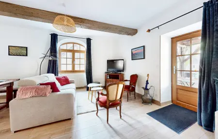 Maison rénovée avec balcon sur l'église à Volnay : photo 9