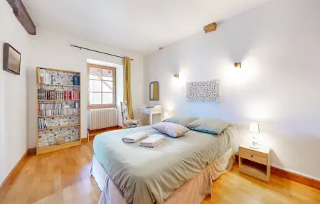 Maison rénovée avec balcon sur l'église à Volnay : photo 12
