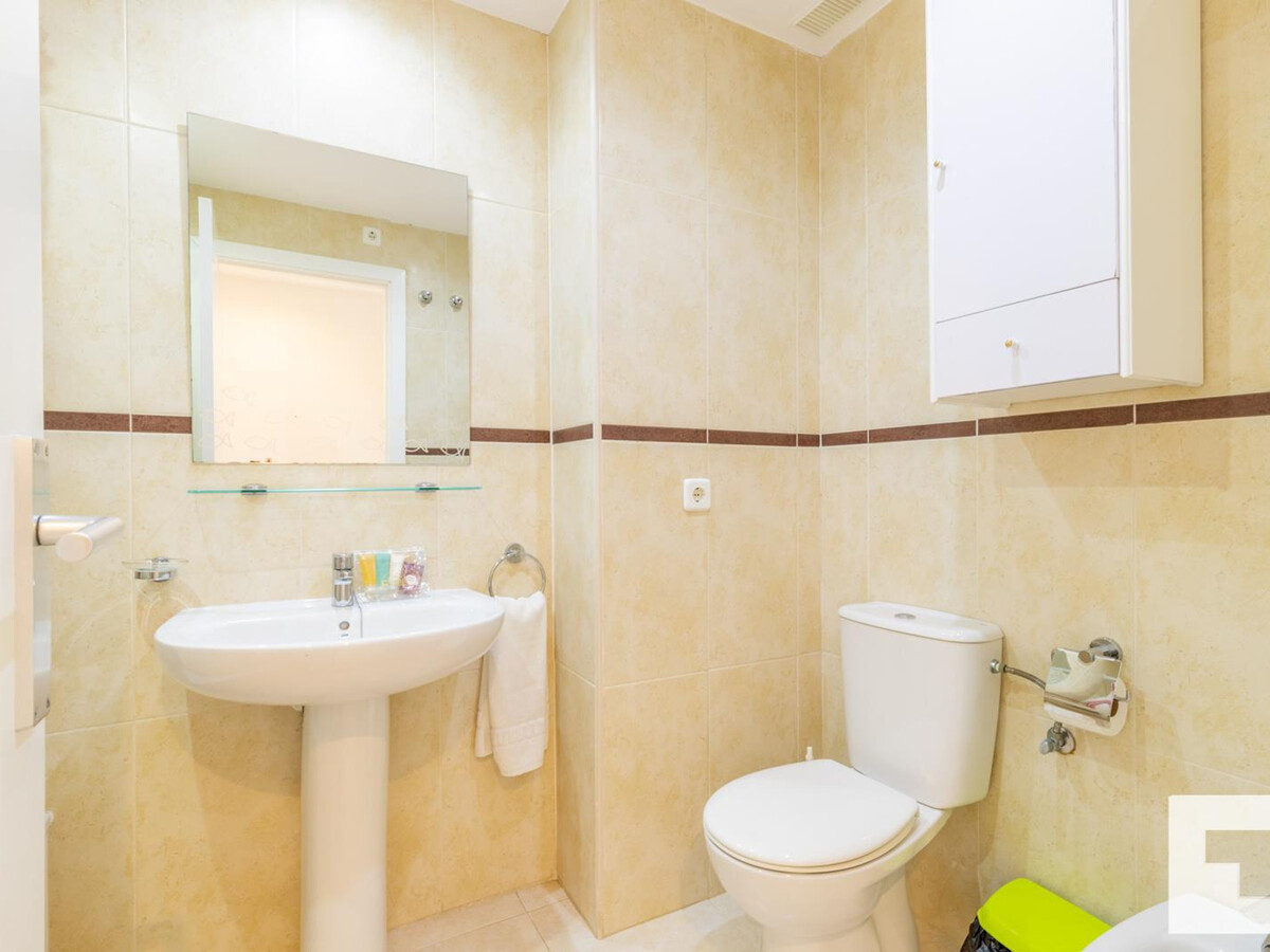 Appartement 2 chambres à 30m de la plage, vue mer à Calp - Photo 12