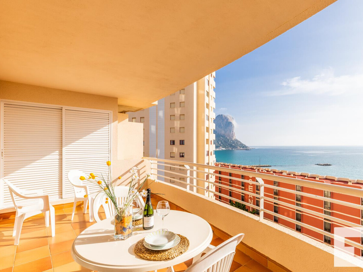 Appartement 8e étage piscine, 25m de la plage à Calp - Photo 1