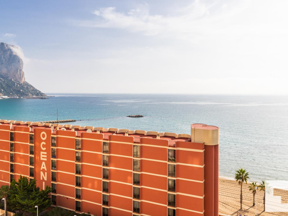 Appartement 8e étage piscine, 25m de la plage à Calp - Photo 2