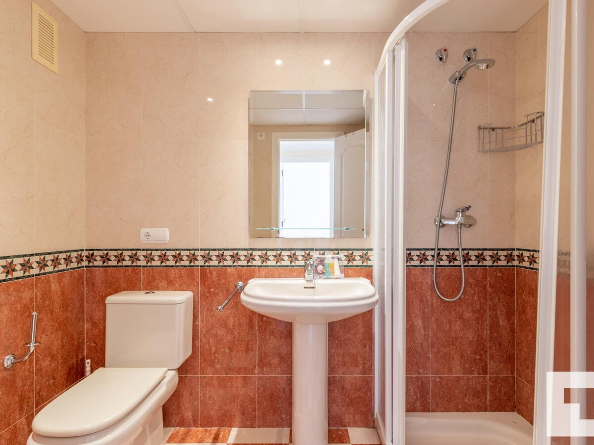 Appartement 8e étage piscine, 25m de la plage à Calp - Photo 15