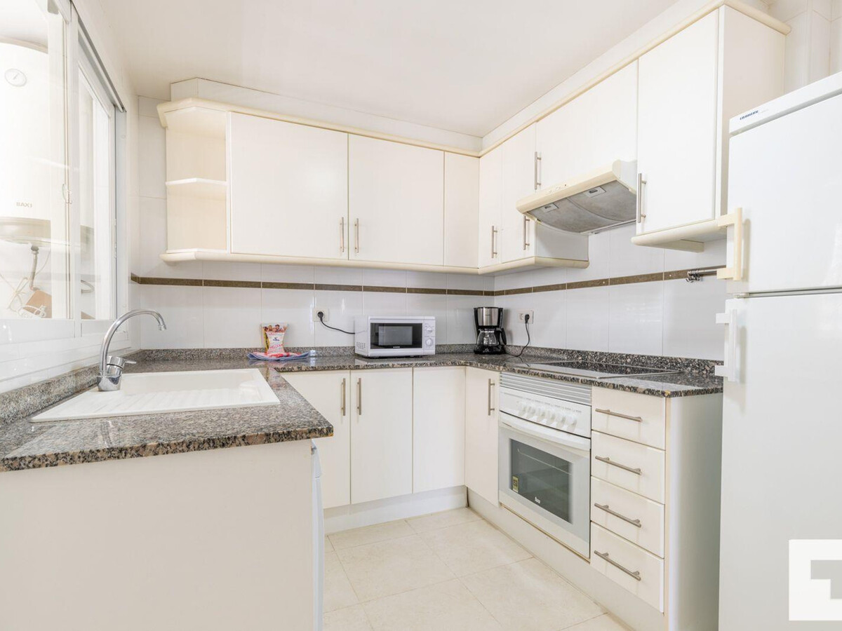 Appartement moderne 8e étage, 200m plage Levante Calp - Photo 12