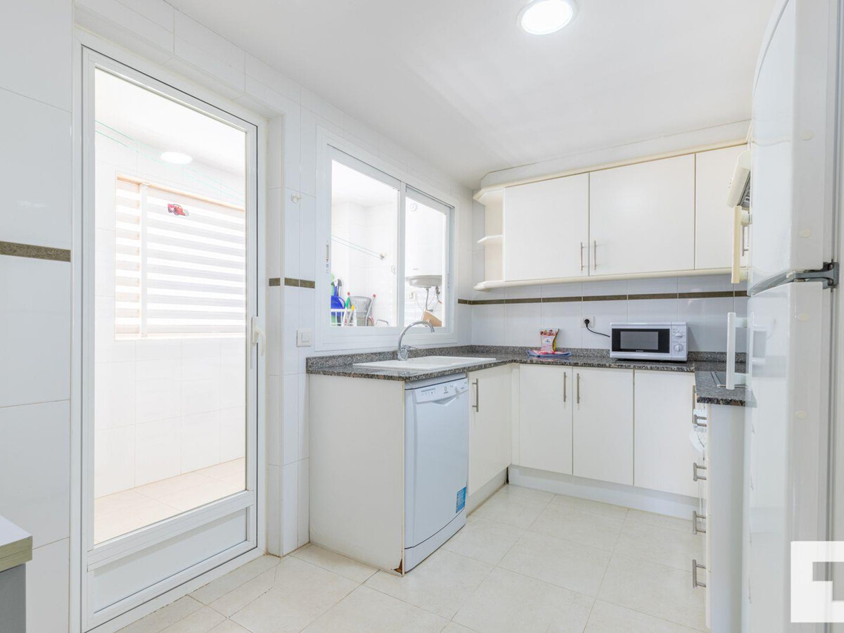 Appartement moderne 8e étage, 200m plage Levante Calp - Photo 13