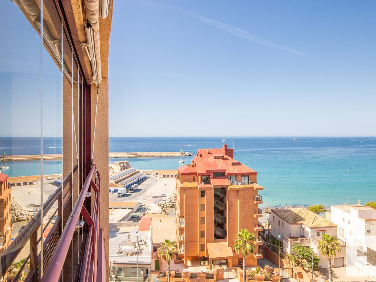 Appartement 9e étage vue mer à Calp, climatisé - Photo 3
