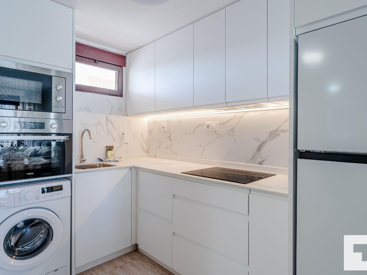 Appartement 9e étage vue mer à Calp, climatisé - Photo 13