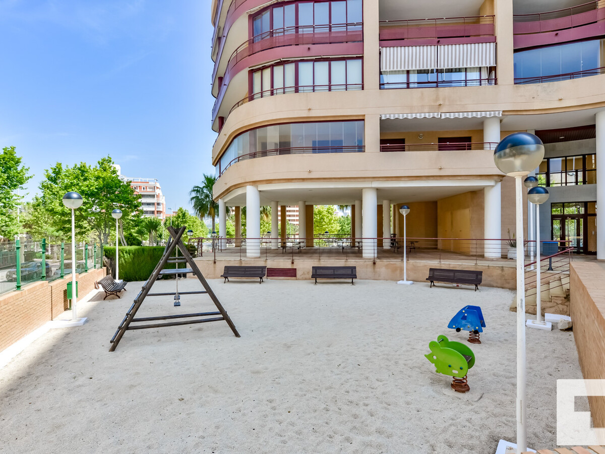 Appartement 9e étage vue mer à Calp, climatisé - Photo 26