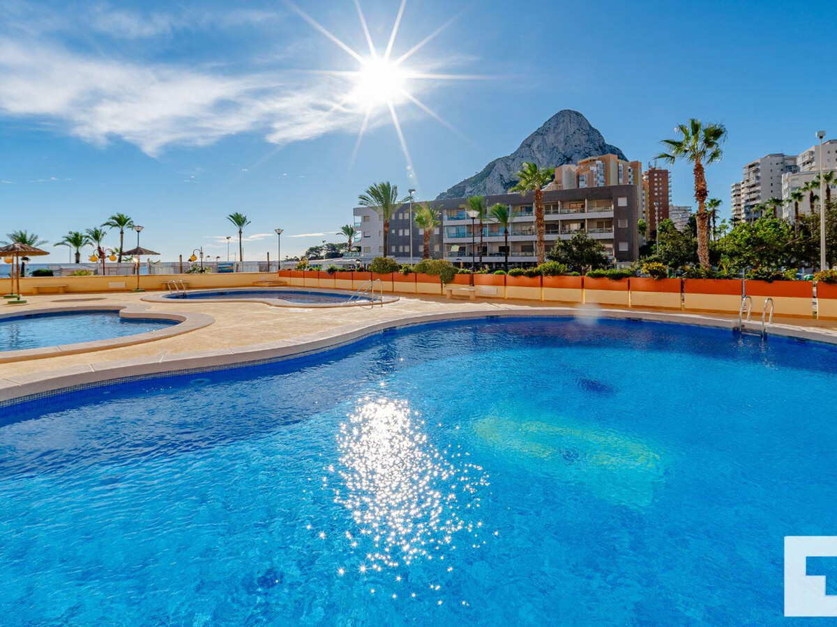Appartement face à la plage à Calpe, terrasse vue mer - Photo 30