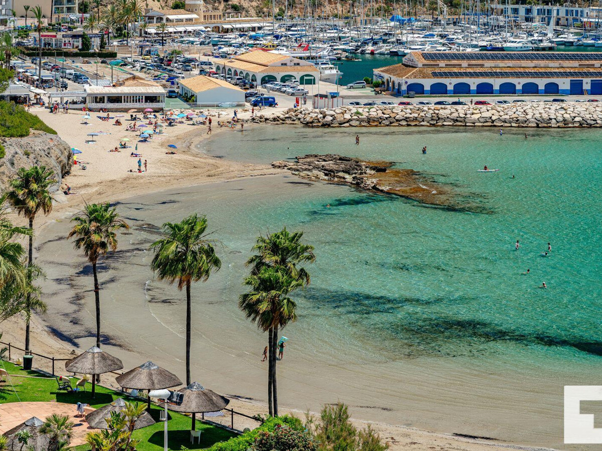 Appartement vue mer à Calp, 8e étage, piscine - Photo 4