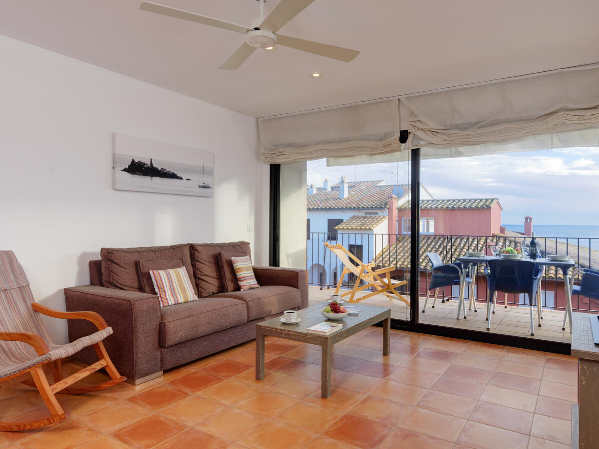 Appartement 2 chambres à 50 m de la plage, terrasse mer - Photo 3