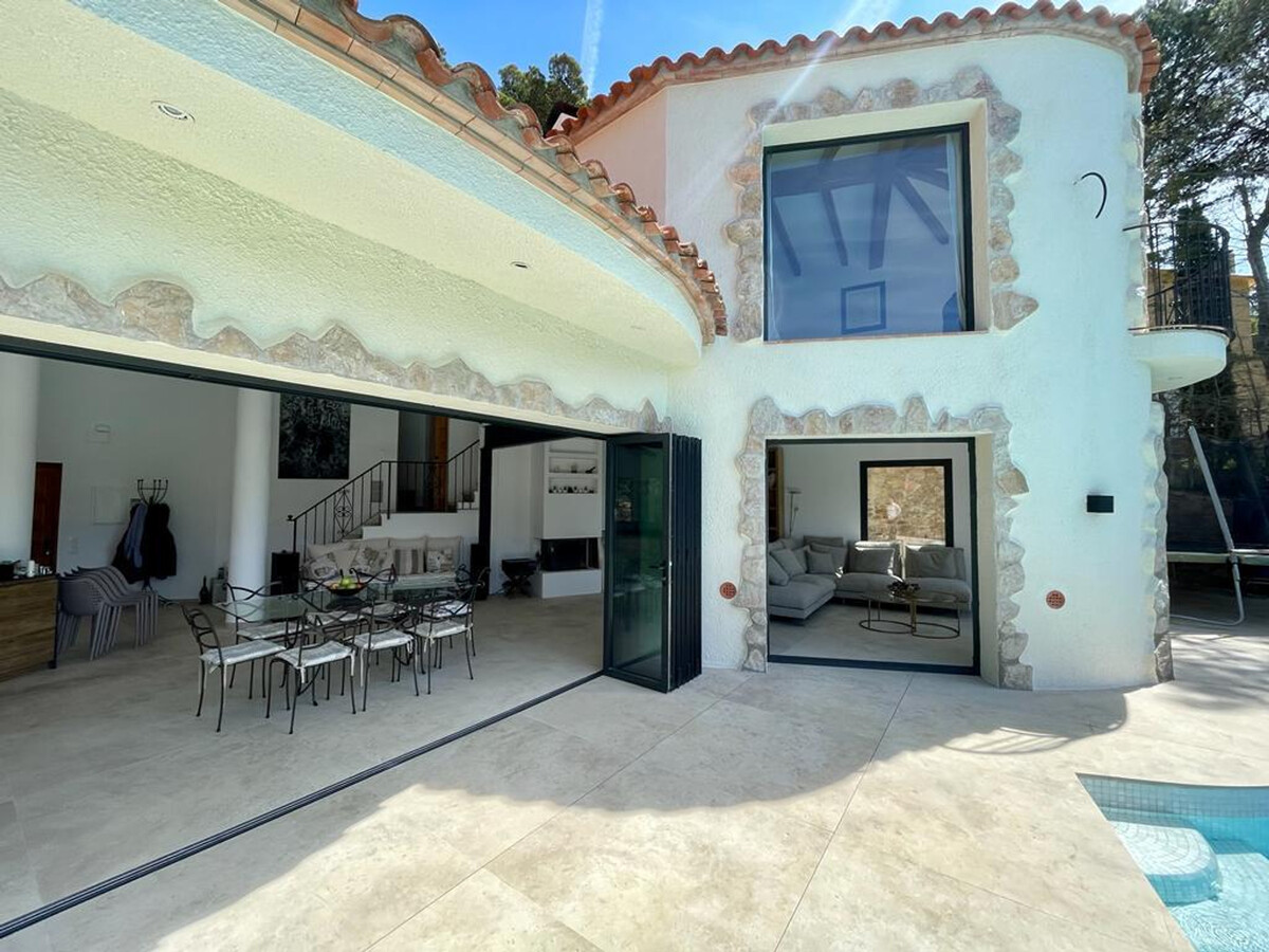 Villa d'architecte 240m² avec piscine sans chlore à Tamariu - Photo 7