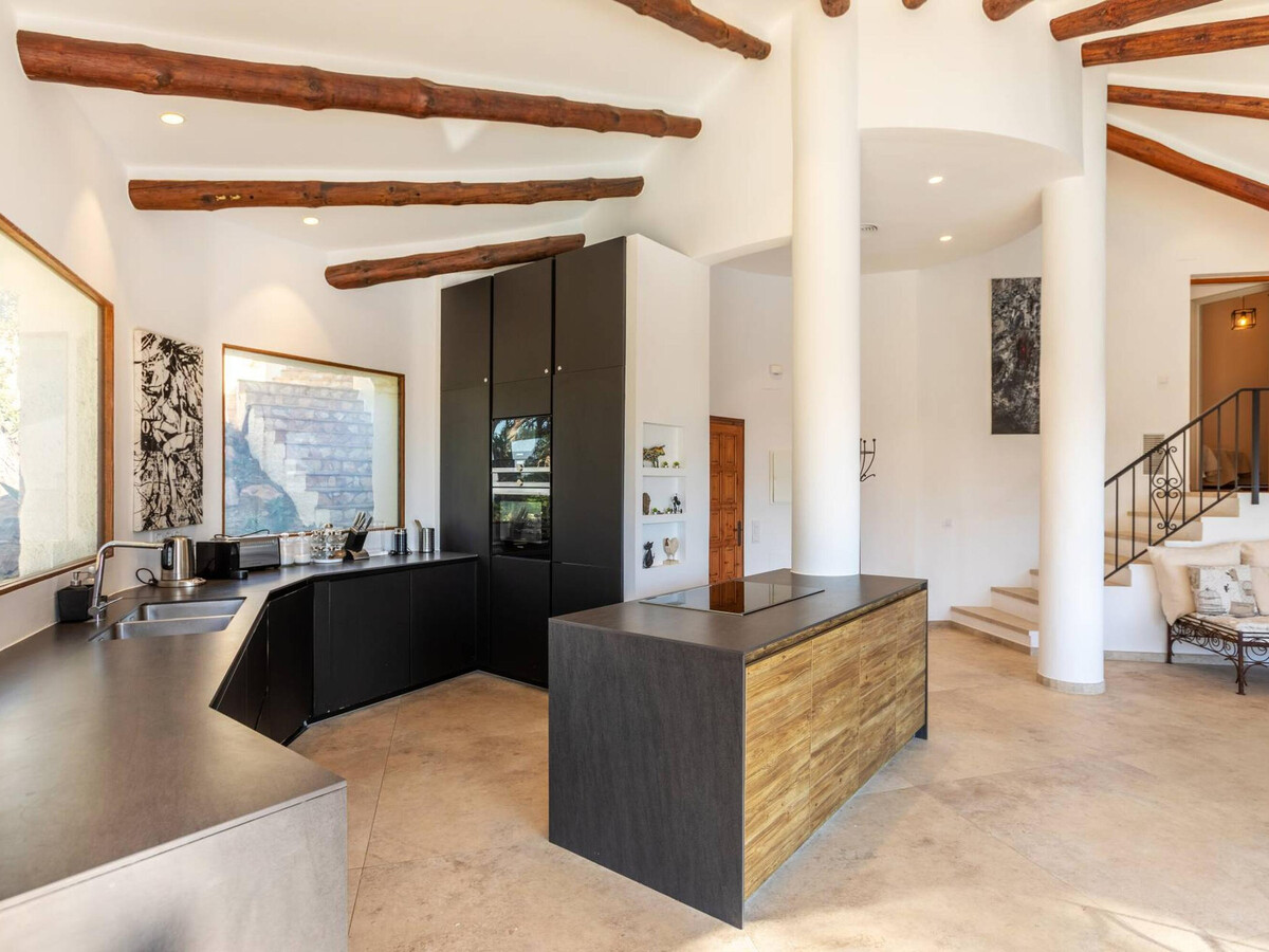 Villa d'architecte 240m² avec piscine sans chlore à Tamariu - Photo 16