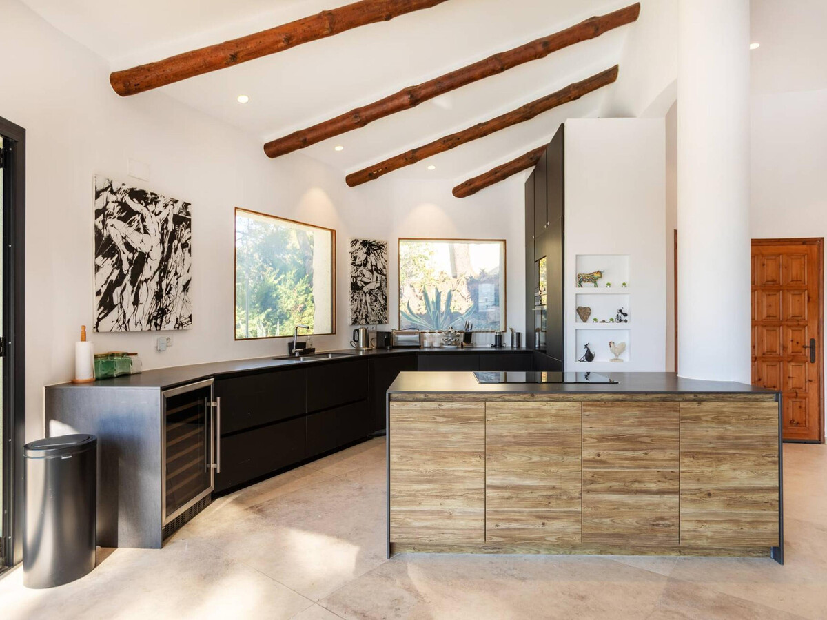 Villa d'architecte 240m² avec piscine sans chlore à Tamariu - Photo 18