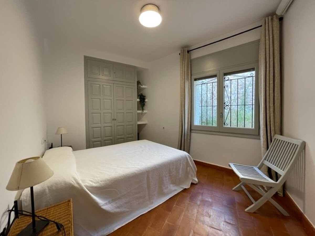 Villa d'architecte 240m² avec piscine sans chlore à Tamariu - Photo 29