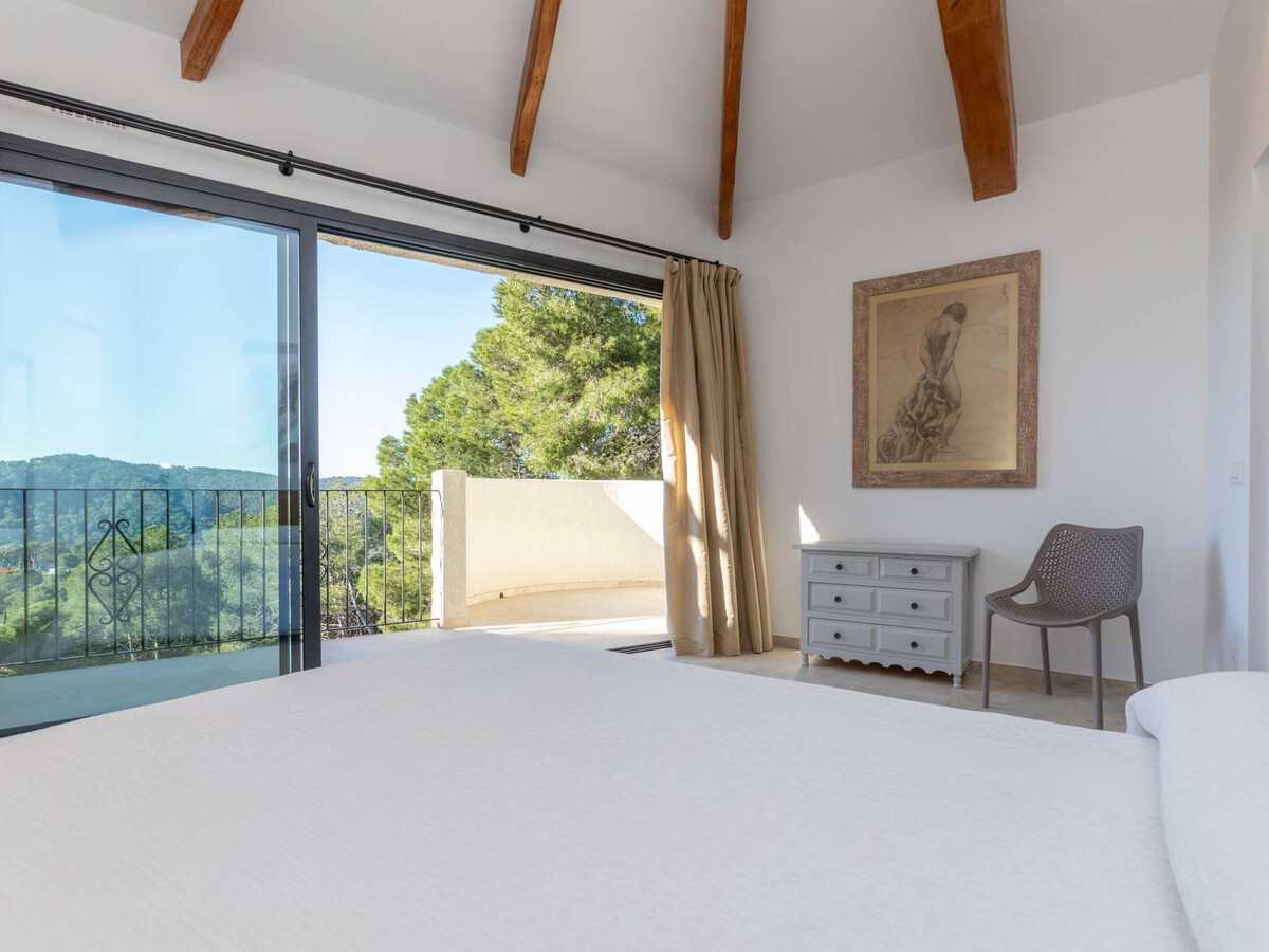 Villa d'architecte 240m² avec piscine sans chlore à Tamariu - Photo 31