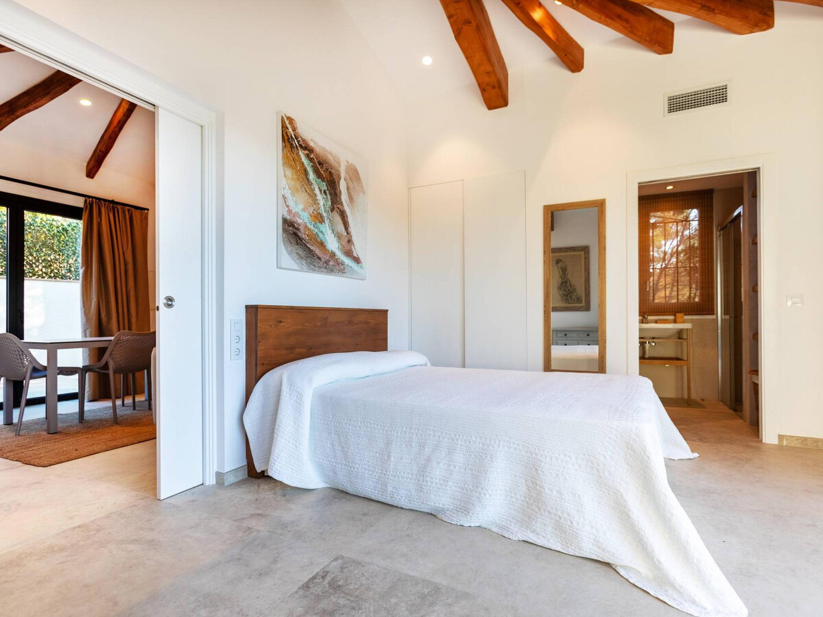 Villa d'architecte 240m² avec piscine sans chlore à Tamariu - Photo 33