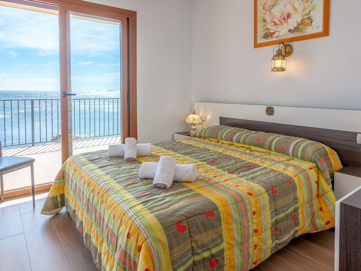 Appartement face à la plage à Calella de Palafrugell - Photo 7