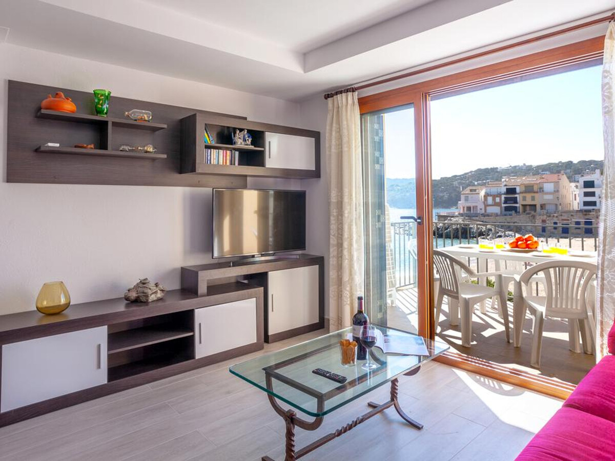 Appartement Voramar : vue mer directe à Calella - Photo 2