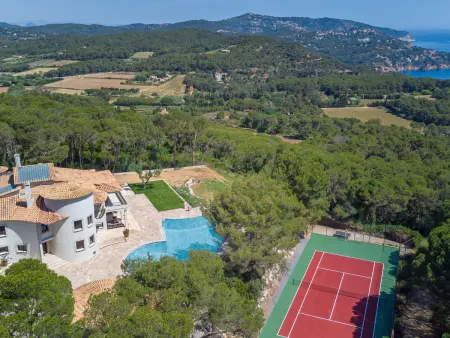 Villa Sa Guarda – Luxe à Llafranc, piscine débordement 210m² - Photo 1