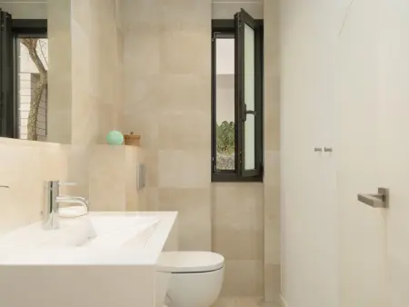 Maison contemporaine 4 chambres, piscine et tennis à Llafranc - Photo 16
