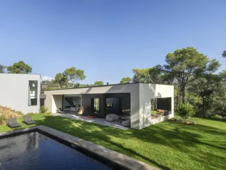 Luxueuse villa écologique avec piscine privée à Tamariu, proche du centre et de la plage. - Photo 1