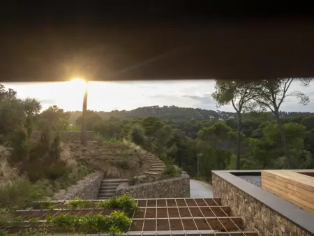 Luxueuse villa écologique avec piscine privée à Tamariu, proche du centre et de la plage. - Photo 28