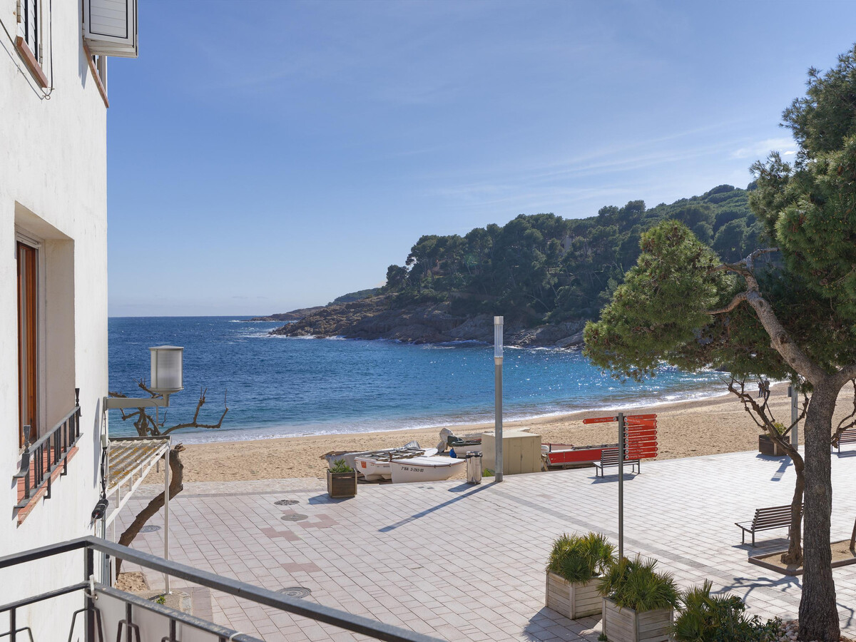 Appartement Macrina 6 pers. – Bord de mer à Tamariu - Photo 2