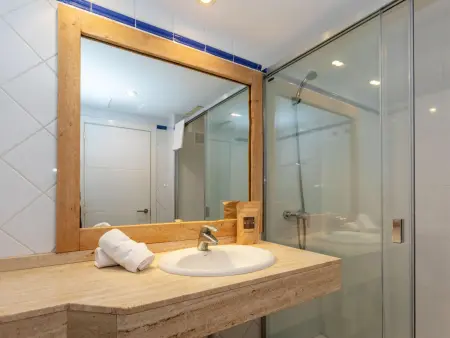 Appartement 30m plage avec terrasse vue mer, Tamariu : photo 15