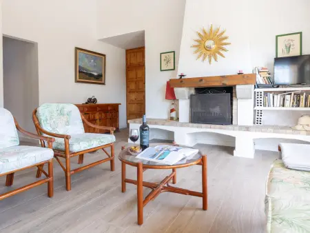 Villa paisible avec piscine privée à Tamariu, proche plage, idéale familles, jardin et garage : photo 6
