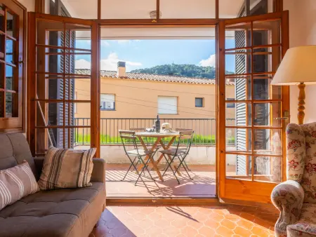 Appartement avec cheminée et terrasse à Tamariu, 200 m de la plage : photo 2