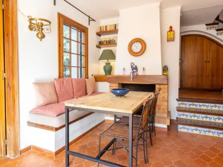 Appartement avec cheminée et terrasse à Tamariu, 200 m de la plage : photo 5