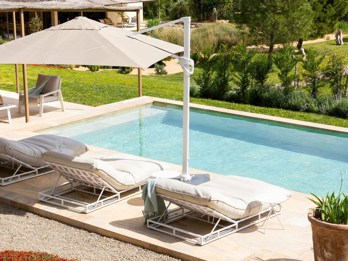 Villa 5 chambres Rupià : piscine, étang, terrain de jeux - Photo 11