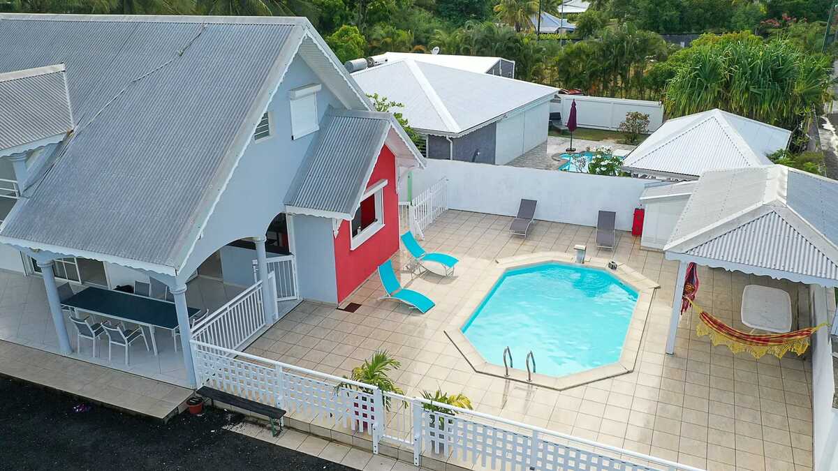 Villa 5 chambres, piscine toute l'année à Sainte-Anne - Photo 1
