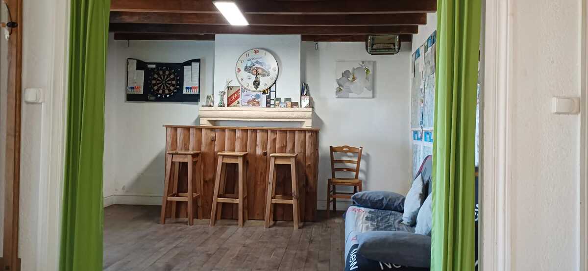 Maison 12 pers. à Bertignat : jardin, billard, sports - Photo 13