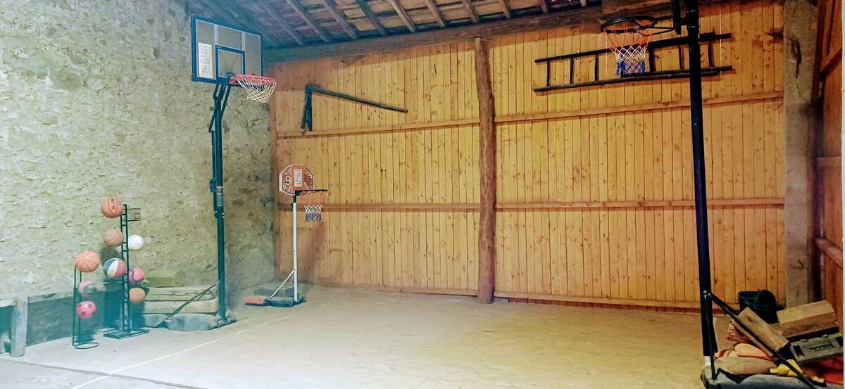 Maison 12 pers. à Bertignat : jardin, billard, sports - Photo 26