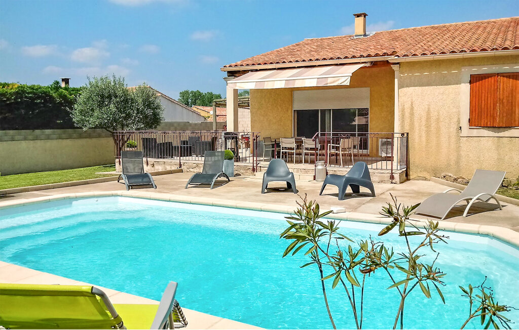 Maison avec piscine privée à Montfrin, Provence - Photo 1