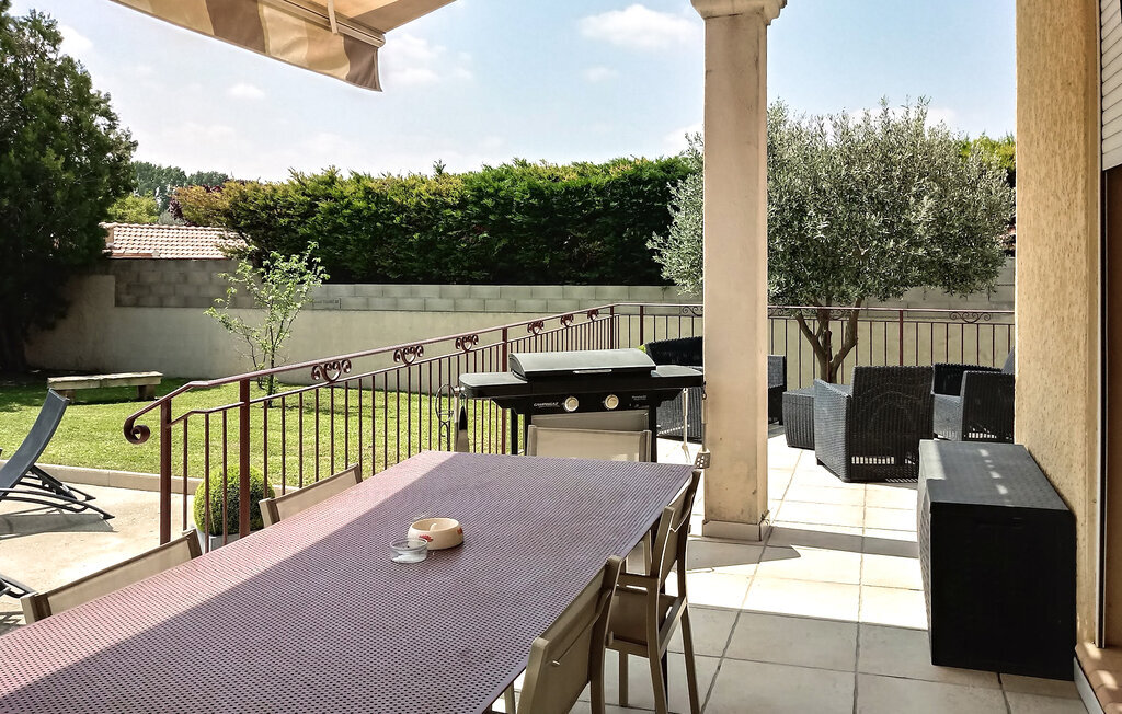 Maison avec piscine privée à Montfrin, Provence - Photo 2