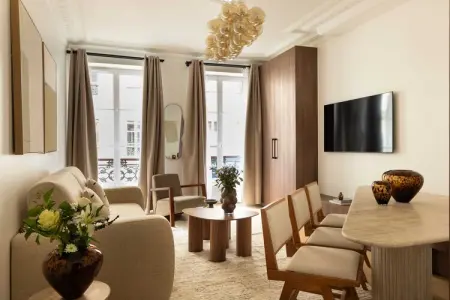 Location appartement à Paris, Appartement élégant - 2BR- 6P- Gare Saint Lazare