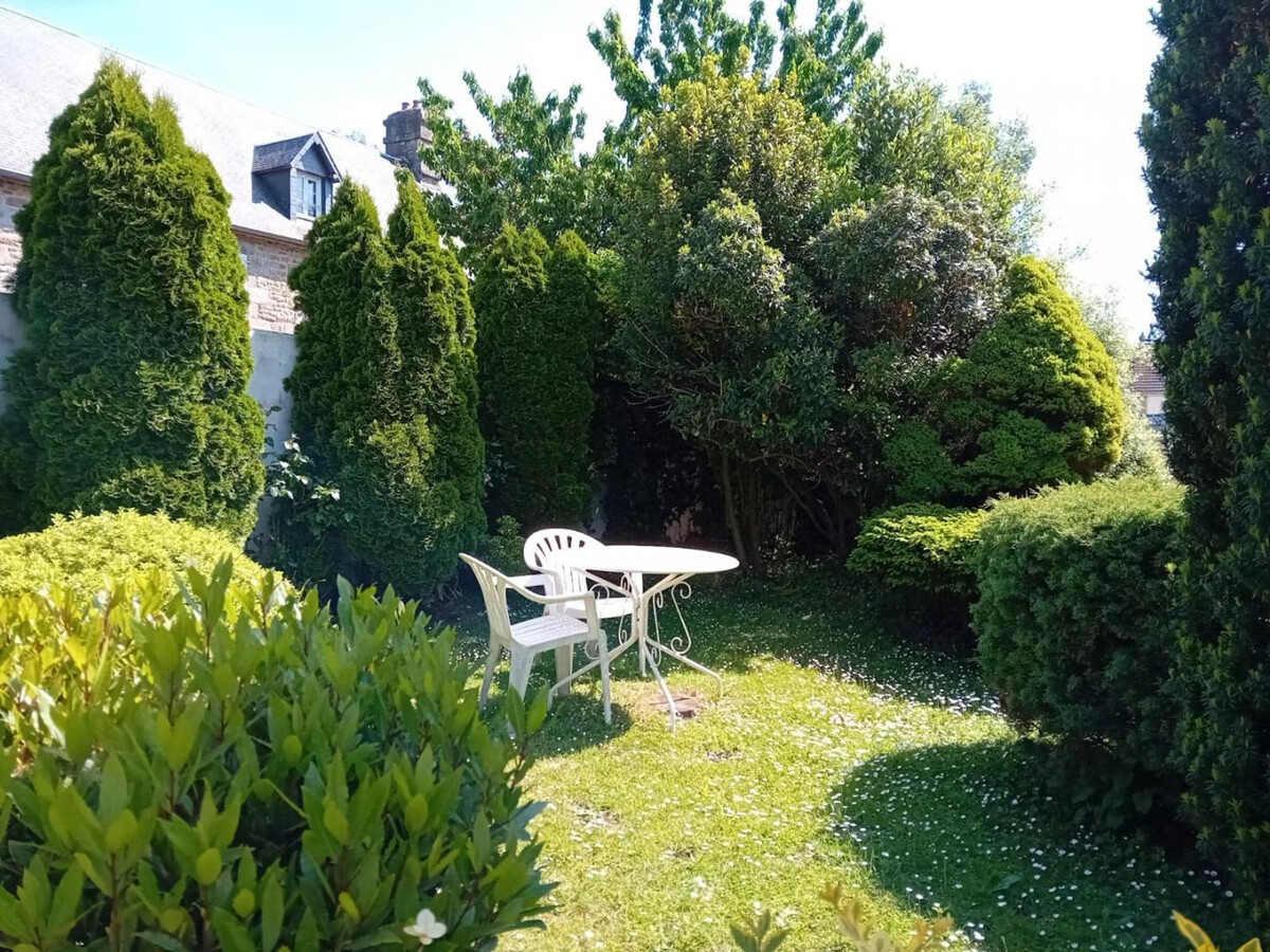 Maison spacieuse à Avranches avec jardin et parking - Photo 25