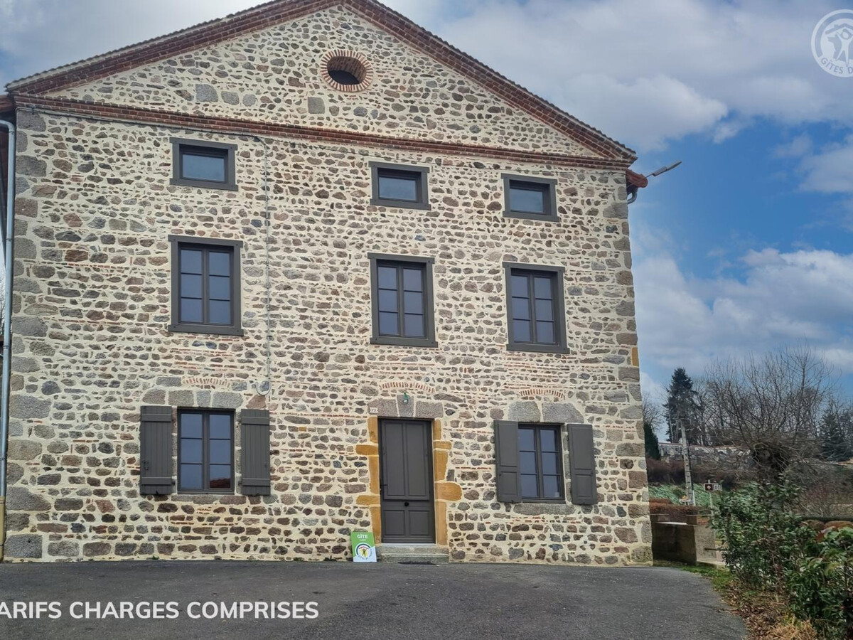 Gîte 250 m² Le Crozet : jacuzzi, 12 pers, animaux - Photo 1