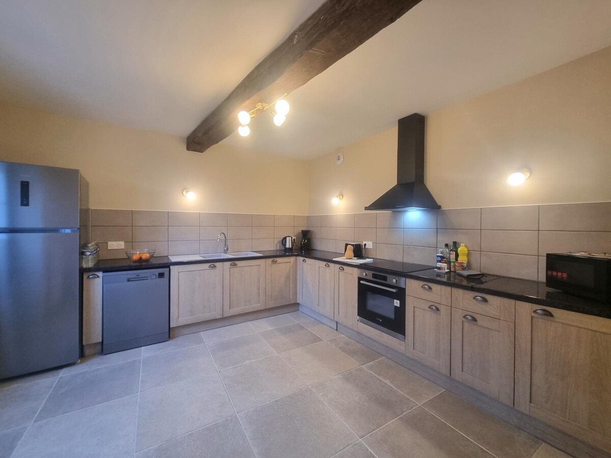 Gîte 250 m² Le Crozet : jacuzzi, 12 pers, animaux - Photo 8