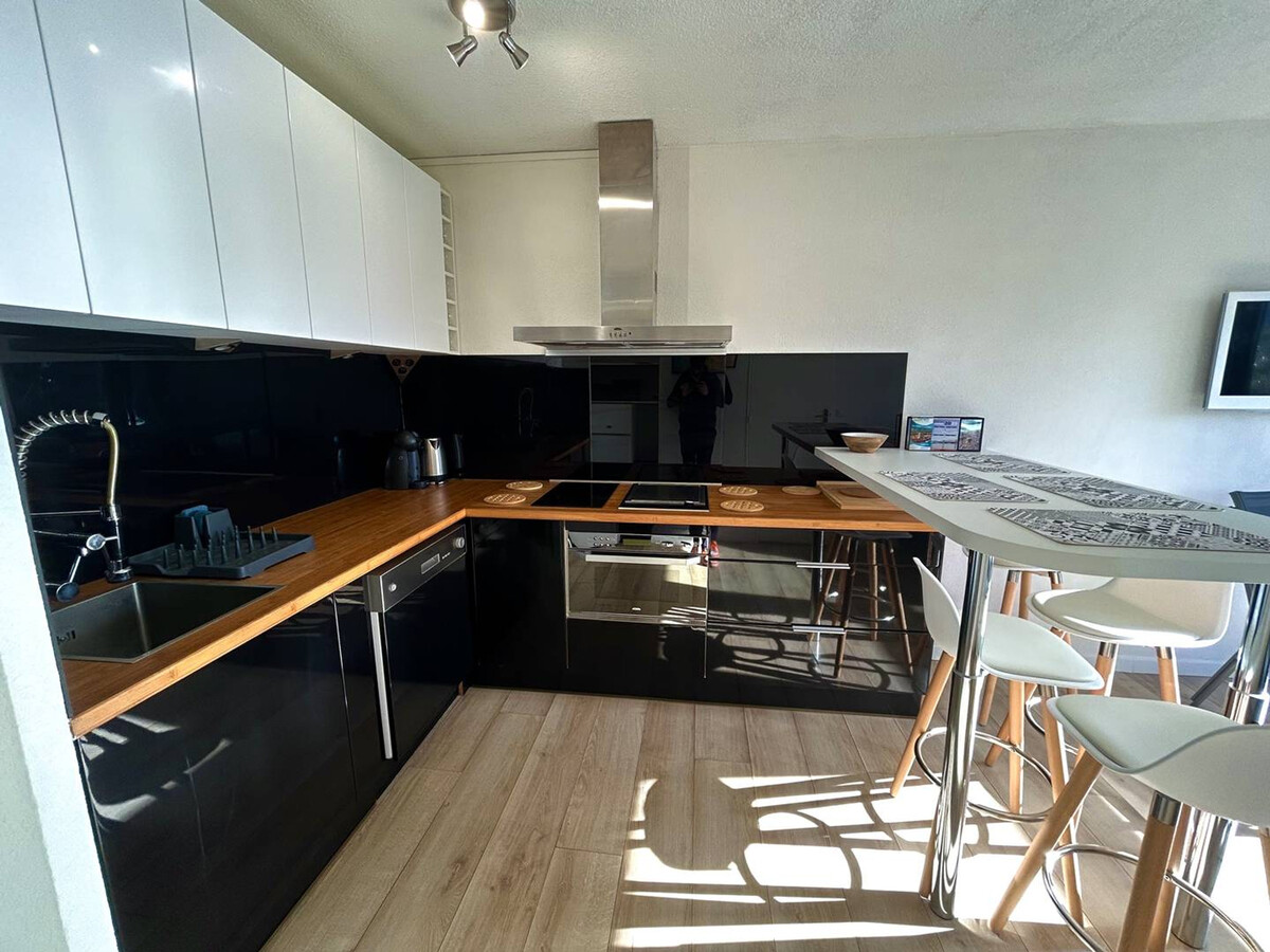 T2 Cabine climatisé Argelès-sur-Mer, vue mer et parking - Photo 7