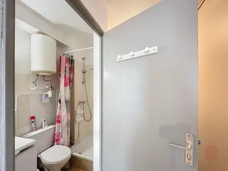 F2 34 m² avec balcon à Lamalou-les-Bains, animaux OK : photo 4