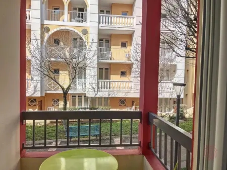 F2 34 m² avec balcon à Lamalou-les-Bains, animaux OK : photo 9