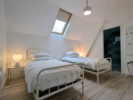 Maison moderne avec piscine sécurisée à La Vernelle - Photo 23