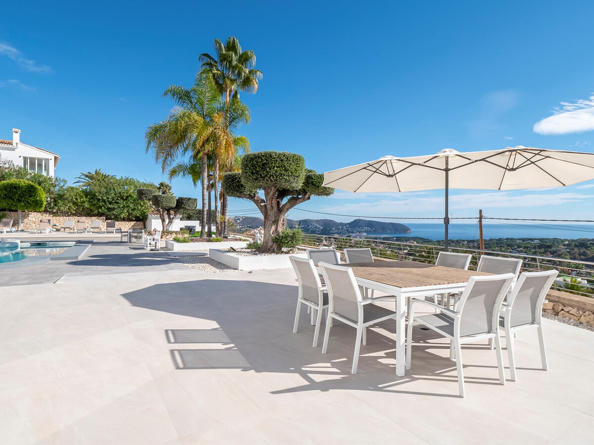 Villa luxe 4 chambres, piscine chauffée 12x5m à Moraira - Photo 3