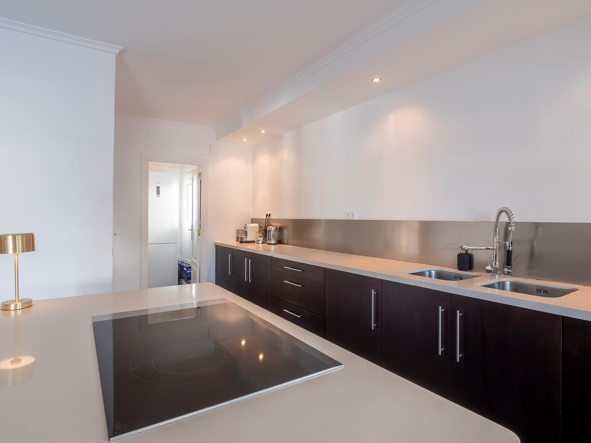 Villa luxe 4 chambres, piscine chauffée 12x5m à Moraira - Photo 10